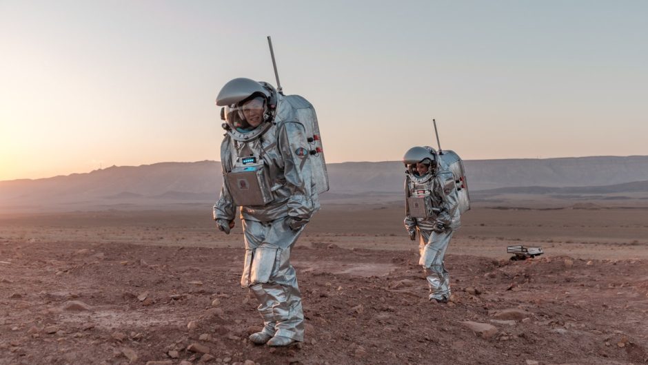 Des astronautes internationaux simulent la vie martienne dans un désert isolé en Israël