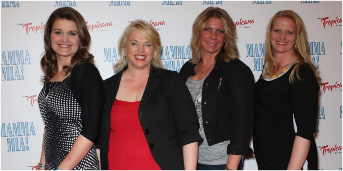 Robyn Brown, Janelle Brown Meri Brown et Christine Brown de "Sister Wives" arrivent à la grande ouverture de l