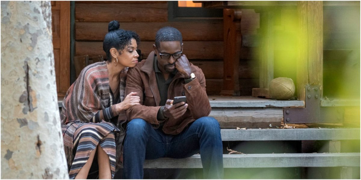 Susan Kalechi Watson et Sterling K. Brown sur le tournage de This is Us.