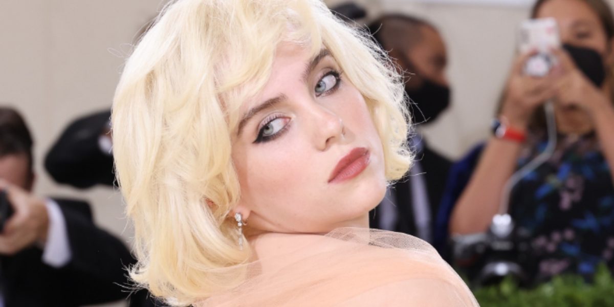 Billie Eilish au Met Gala 2021.