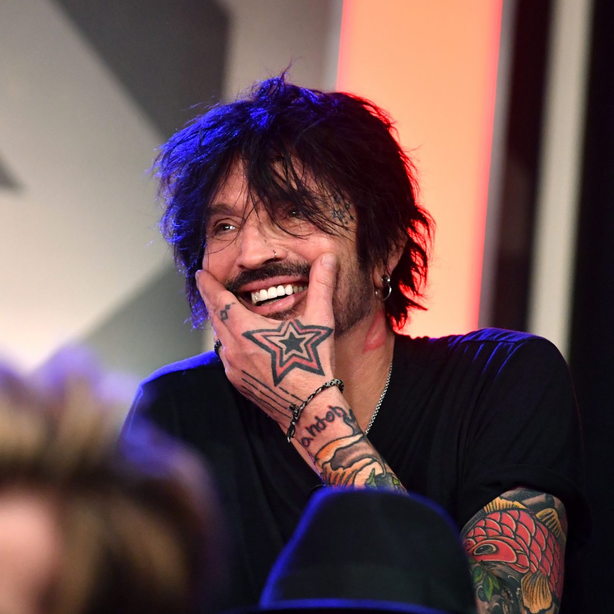 Le rocker Tommy Lee lors d'une conférence de presse