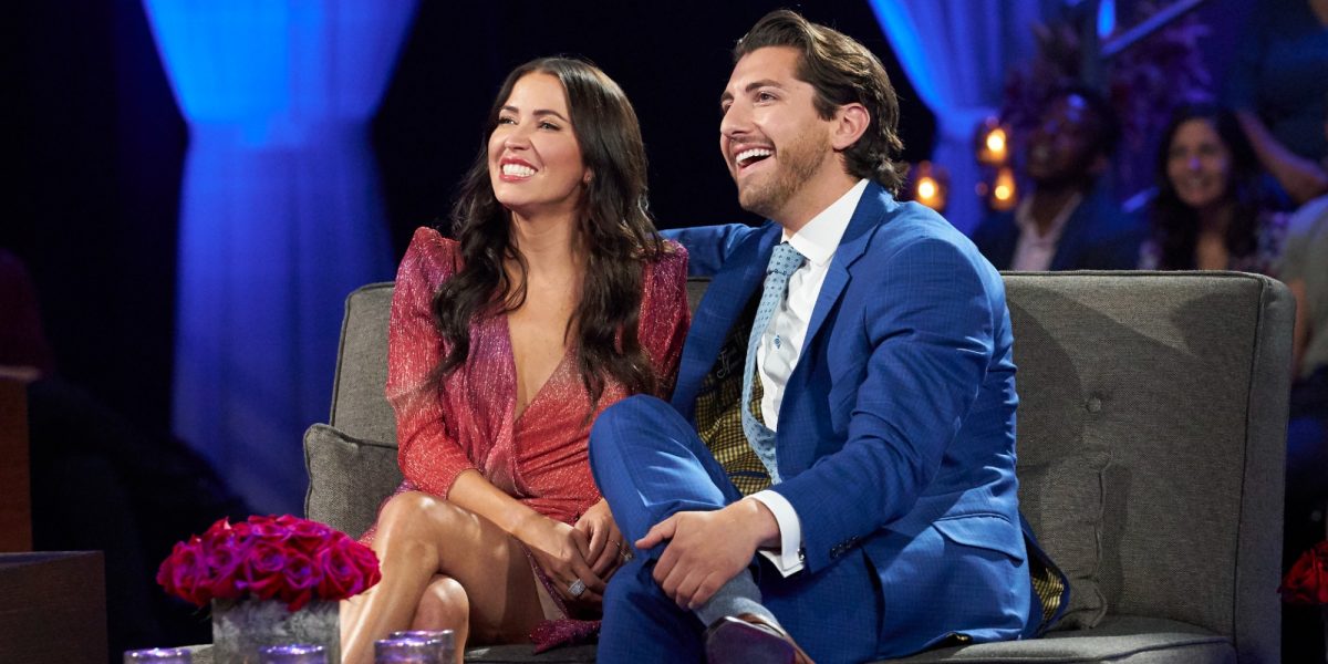 Kaitlyn Bristowe et Jason Tartick sur le tournage de The Bachelorette : After the Final Rose.