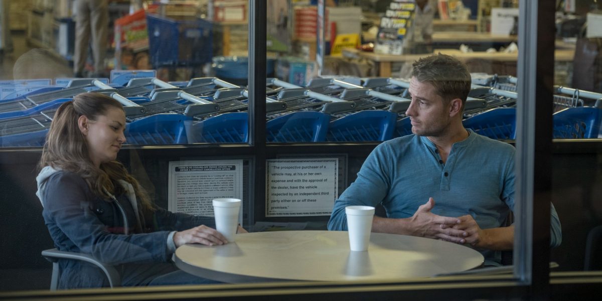 Jennifer Morrison et Justin Hartley sur le tournage de This Is Us.