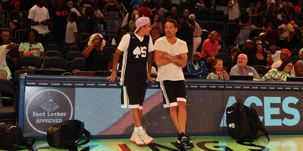 Justin Bieber et Carl Lentz photographiés ensemble en 2017.
