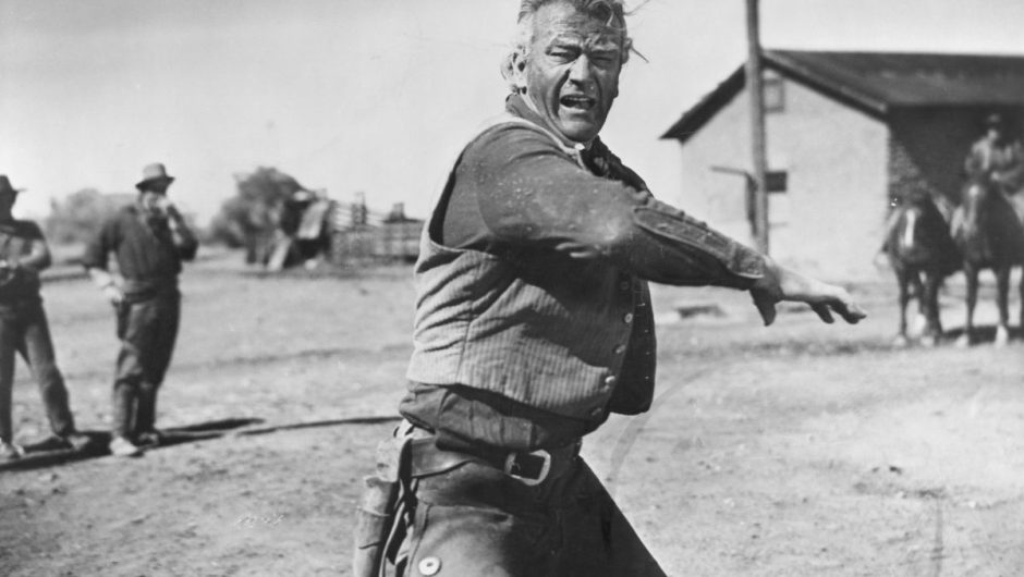 John Wayne est entré dans l&rsquo;histoire d&rsquo;Hollywood en faisant en sorte que ses personnages « se battent salement »