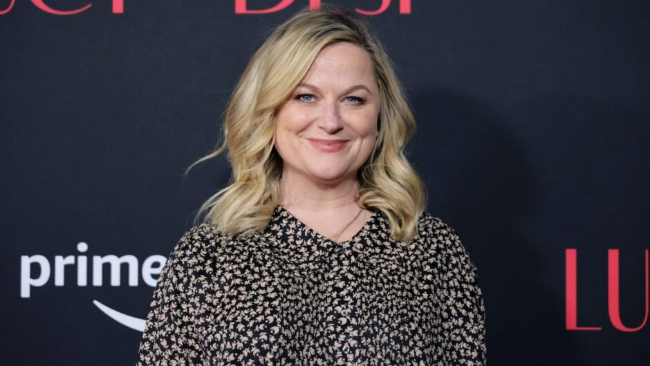 Pourquoi &lsquo;SNL&rsquo; Alum Amy Poehler regrette de ne jamais apparaître dans &lsquo;Law & Order&rsquo;