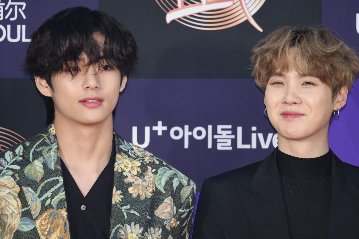Les membres du BTS V et Suga aux 34e Golden Disc Awards