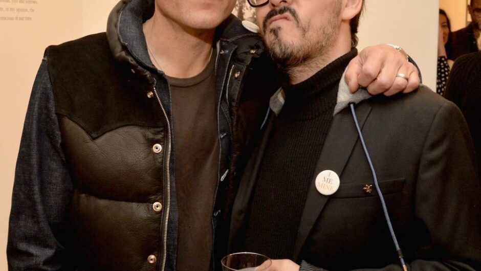 Le fils de George Harrison a joué à Nintendo avec le fils de Bob Dylan pendant que leurs pères enregistraient le deuxième album de Traveling Wilburys