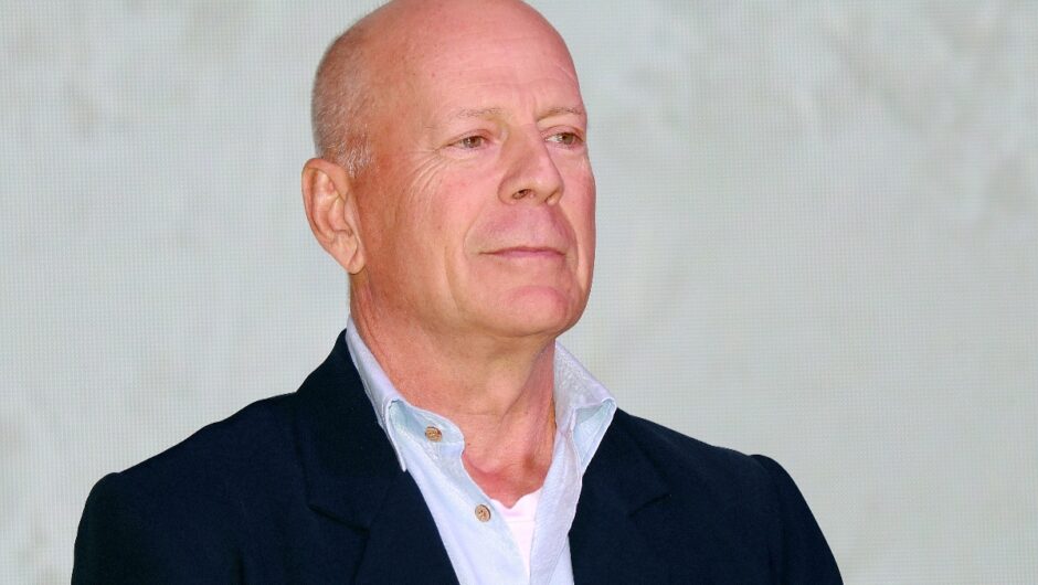 Bruce Willis « s&rsquo;éloigne » de la comédie après un diagnostic d&rsquo;aphasie
