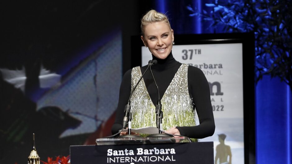 Charlize Theron a une fois partagé qu&rsquo;elle détestait dire cette ligne emblématique dans « Blanche-Neige et le chasseur »