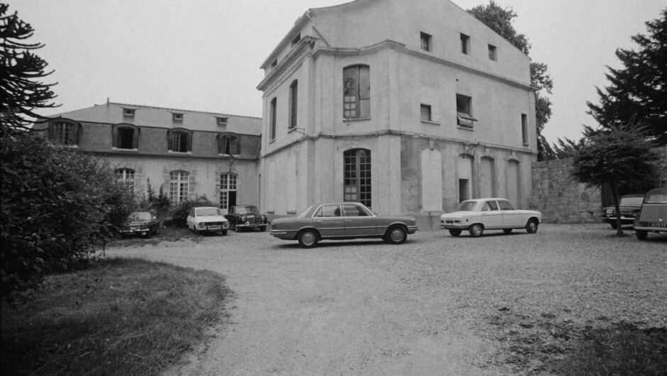 À l&rsquo;intérieur du château détesté et &lsquo;hantant&rsquo; de Stevie Nicks où les artistes ont séjourné