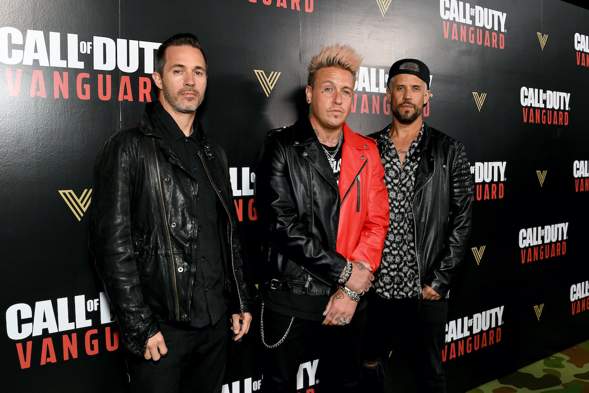 Les membres de Papa Roach Jerry Horton, Jacoby Shaddix et Tobin Esperance