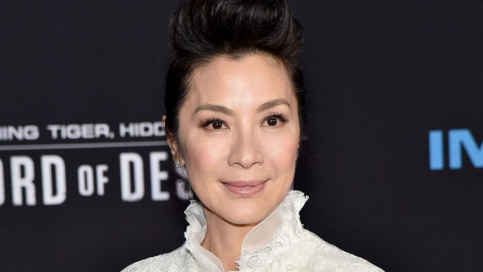 Michelle Yeoh partage le « pire accident » dans « Crouching Tiger, Hidden Dragon »: « Le film le plus heureux et le plus douloureux »