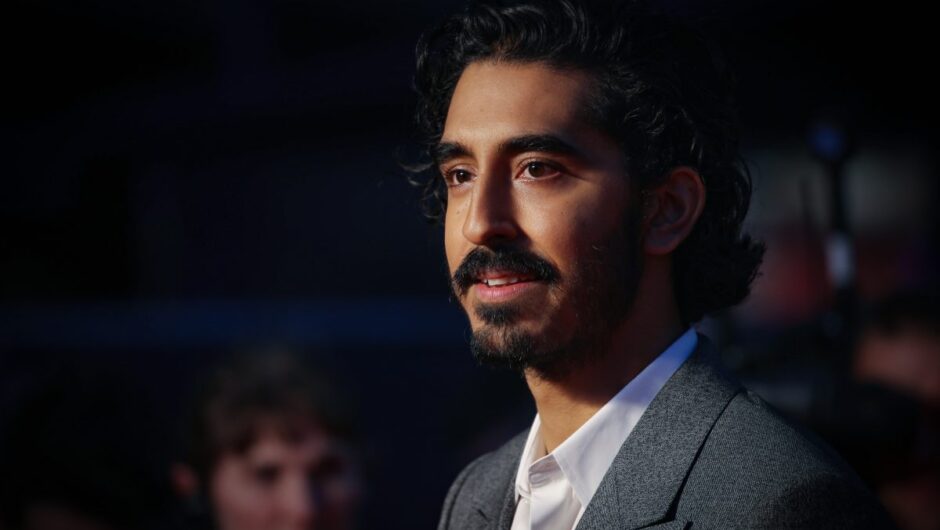 Dev Patel a décroché son rôle dans « The Green Knight » parce qu&rsquo;il serait un « héros incroyablement séduisant »