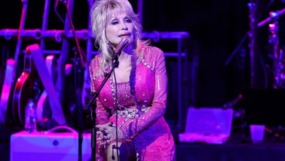 Dolly Parton veut être dans &lsquo;Run, Rose, Run&rsquo; si jamais ça devenait un film