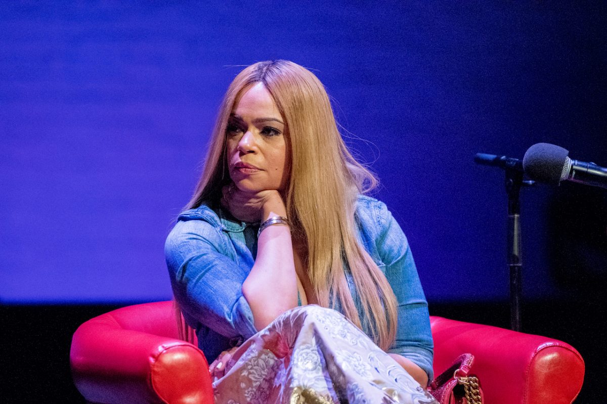 Faith Evans prise au dépourvu lors d'une interview à la radio