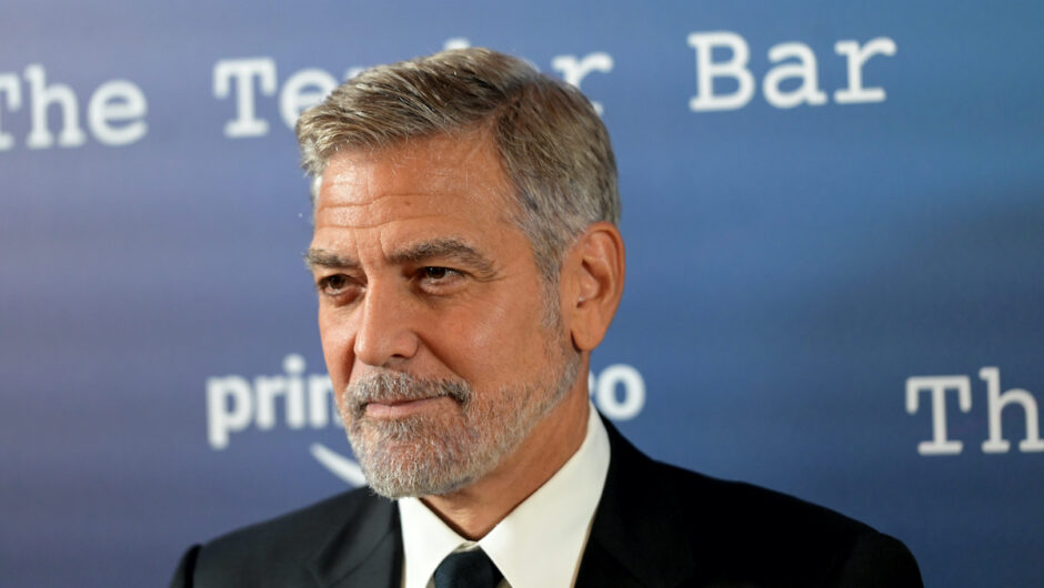 George Clooney a déjà été détenu sous la menace d&rsquo;une arme alors qu&rsquo;il était en mission au Soudan : « J&rsquo;étais gêné de voir à quel point j&rsquo;avais peur »