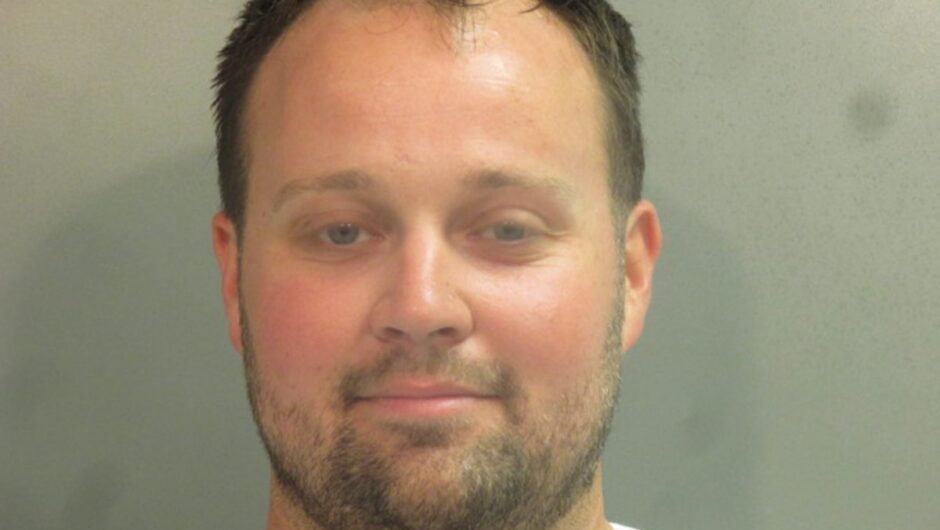 Josh et Anna Duggar vendus à la maison avant l&rsquo;arrestation de pornographie juvénile