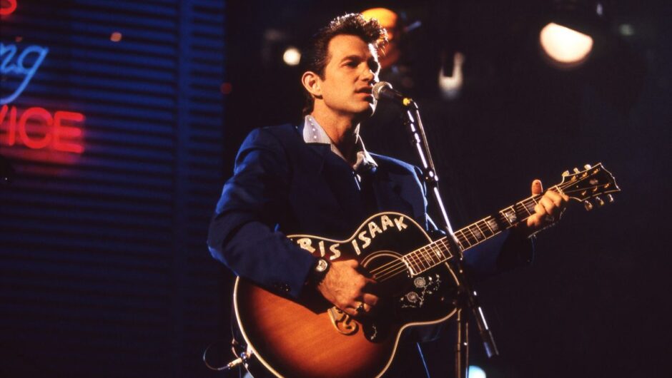 Comment Chris Isaak a réagi à Stanley Kubrick en utilisant « Baby Did a Bad Bad Thing » dans « Eyes Wide Shut »