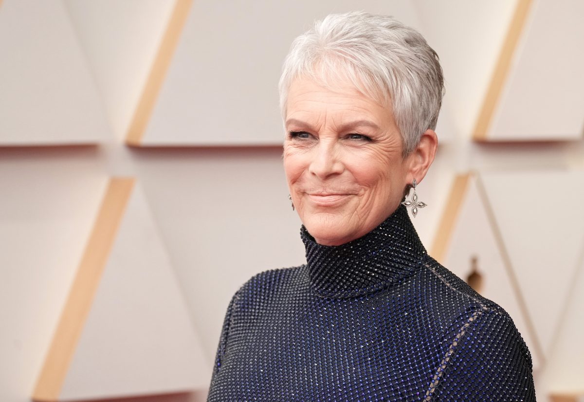 Jamie Lee Curtis sur le tapis rouge des Oscars 2022.