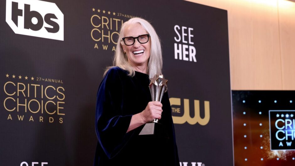 La réalisatrice Jane Campion appelle Sam Elliott « Un peu de B **** » pour avoir claqué « Le pouvoir du chien »