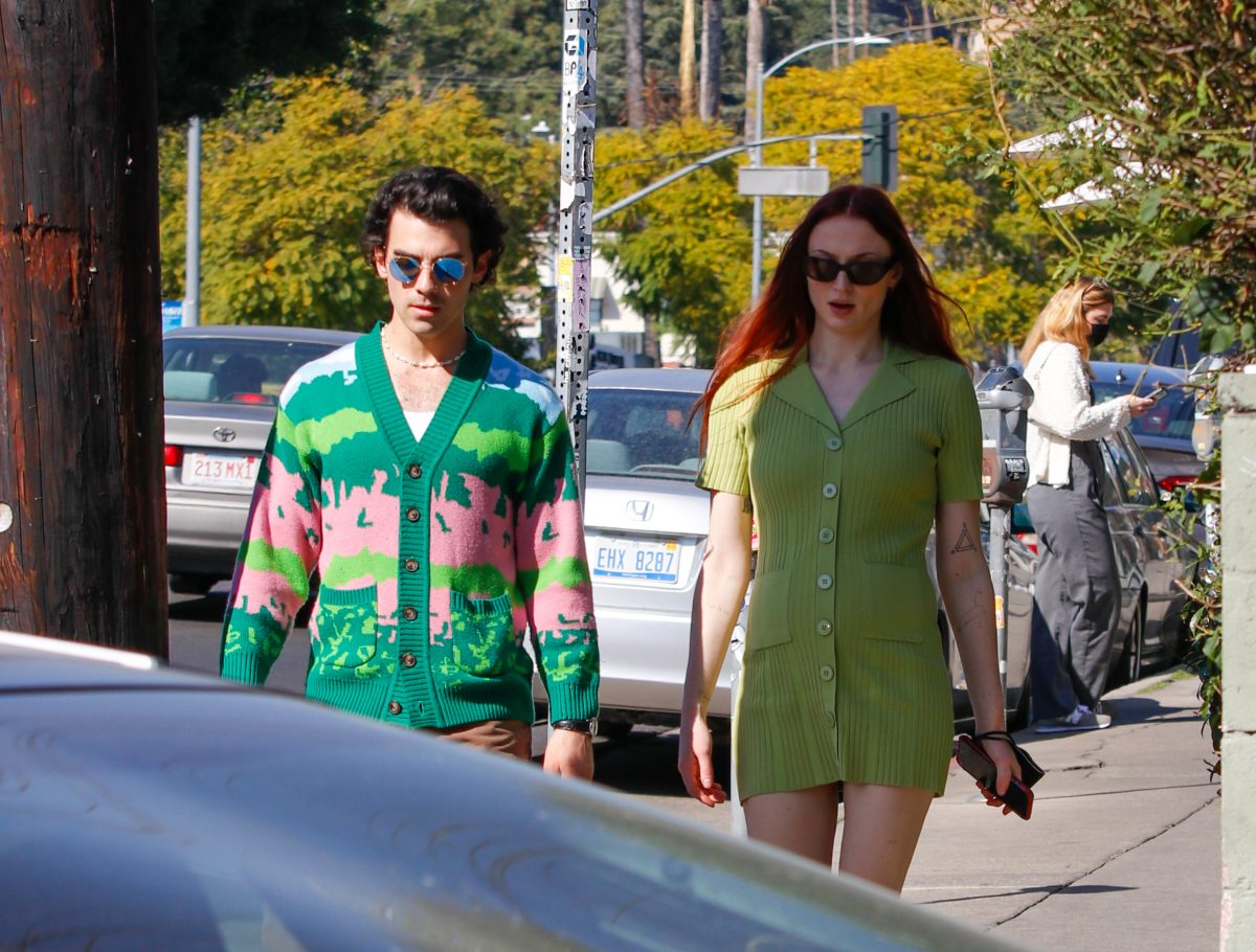 La star des Jonas Brothers, Joe Jonas, et l'actrice de Game of Thrones, Sophie Turner, se promènent ensemble peu après l'annonce de leur deuxième bébé.