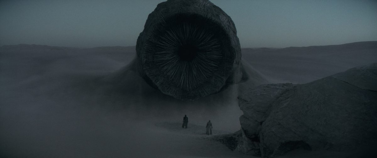 Sandworm 'Dune' émergeant des sables