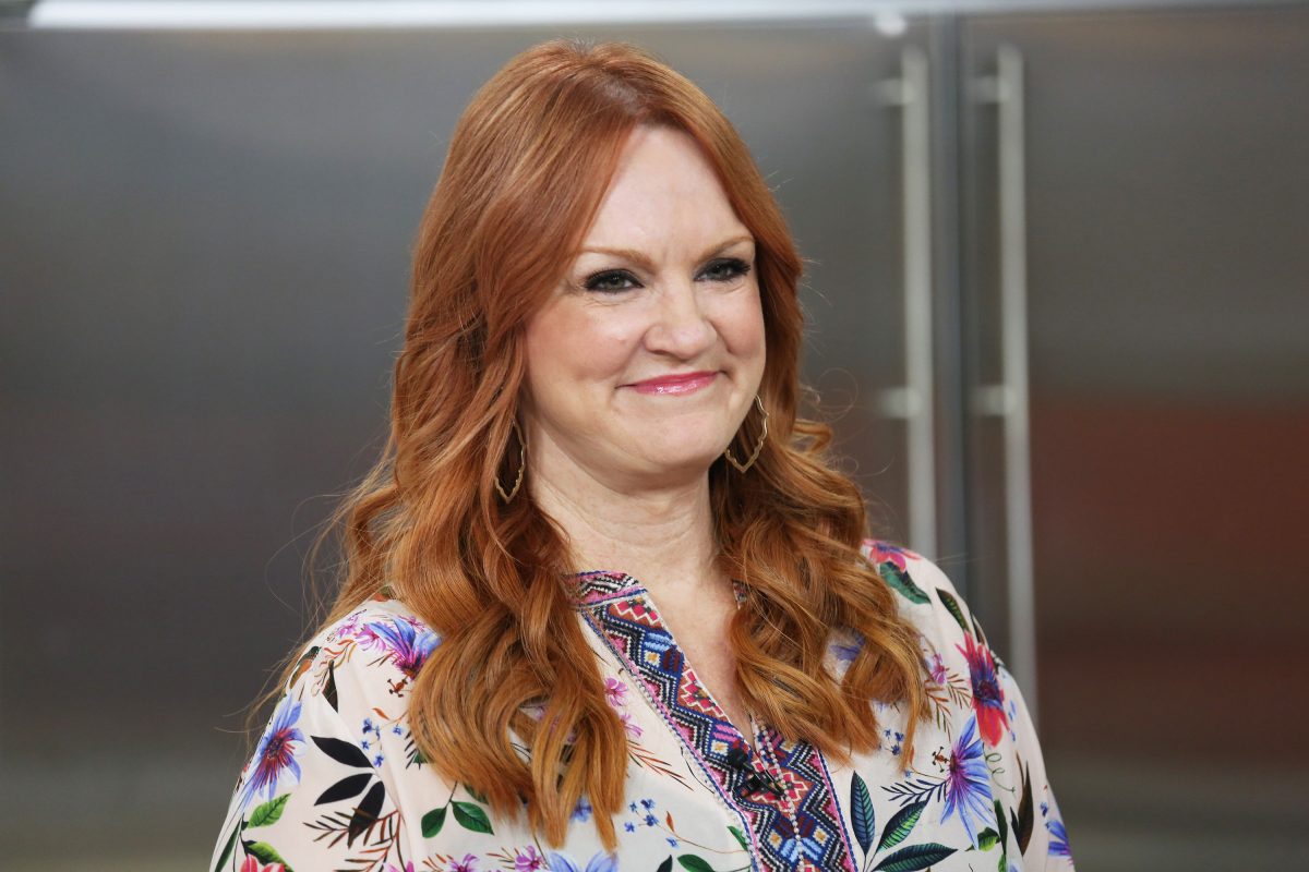 Ree Drummond fait une démonstration de cuisine dans l'émission Today.