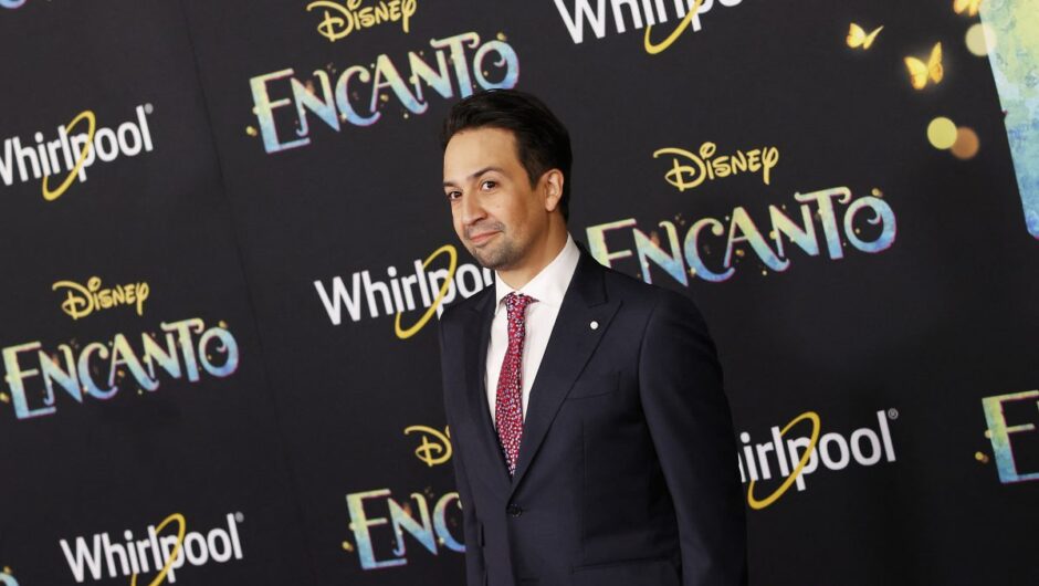 Lin-Manuel Miranda était « très loin dehors » [His] Comfort Zone&rsquo; écrit &lsquo;Dos Oruguitas&rsquo; de &lsquo;Encanto&rsquo;