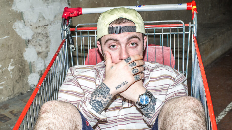 Les fans de Mac Miller sont indignés que son nom ait été traîné dans le drame textuel de Kanye West et Pete Davidson