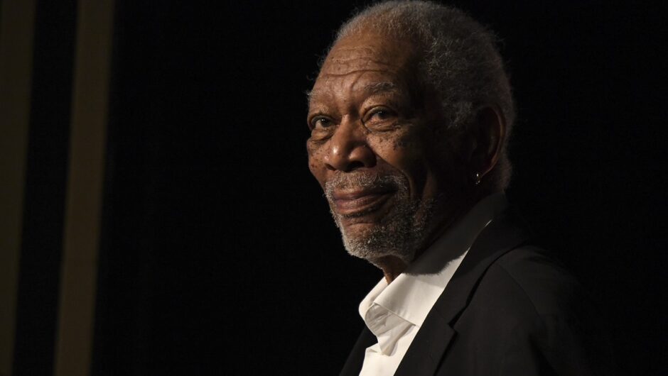 Morgan Freeman a une fois douté que Batman de Ben Affleck serait à la hauteur de Christian Bale