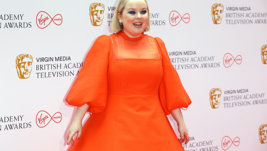 Nicola Coughlan supplie ses abonnés Instagram de ne pas partager leurs opinions sur son corps