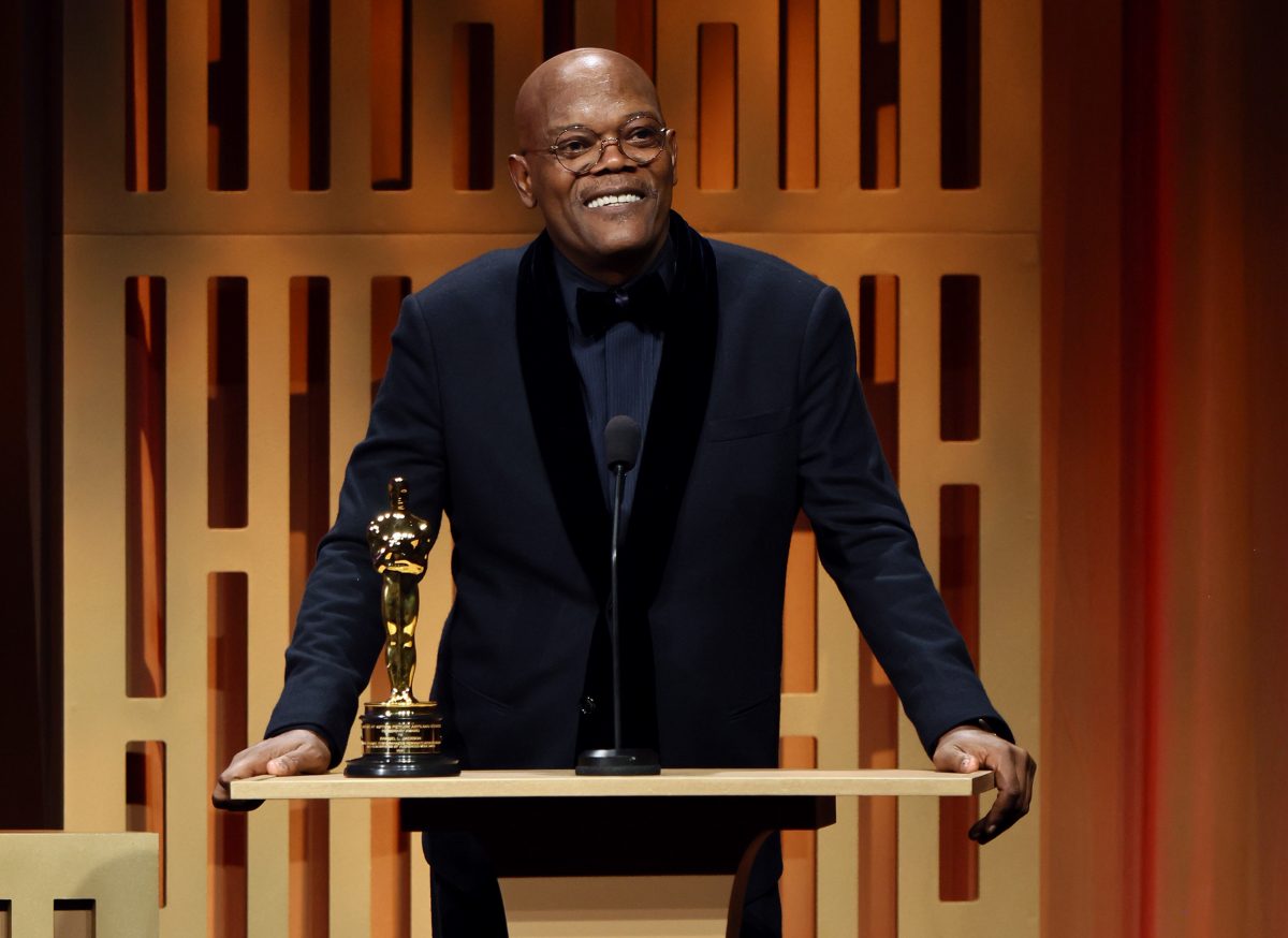 Samuel L. Jackson accepte son Oscar honorifique pour l'ensemble de ses réalisations cinématographiques. 