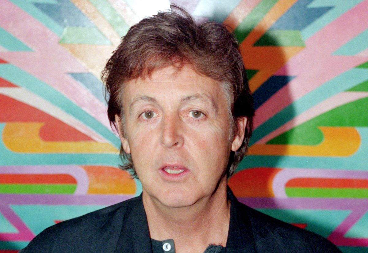 Paul McCartney dans l'émission TGI Friday en 1995.