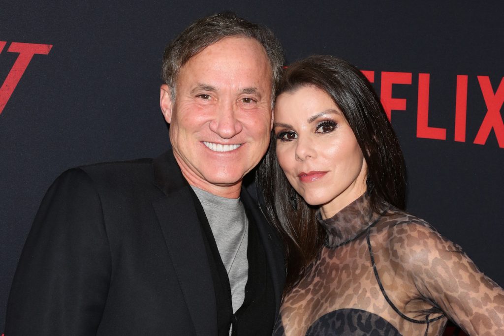 Les personnalités de la télévision Terry Dubrow et Heather Dubrow assistent à la première de