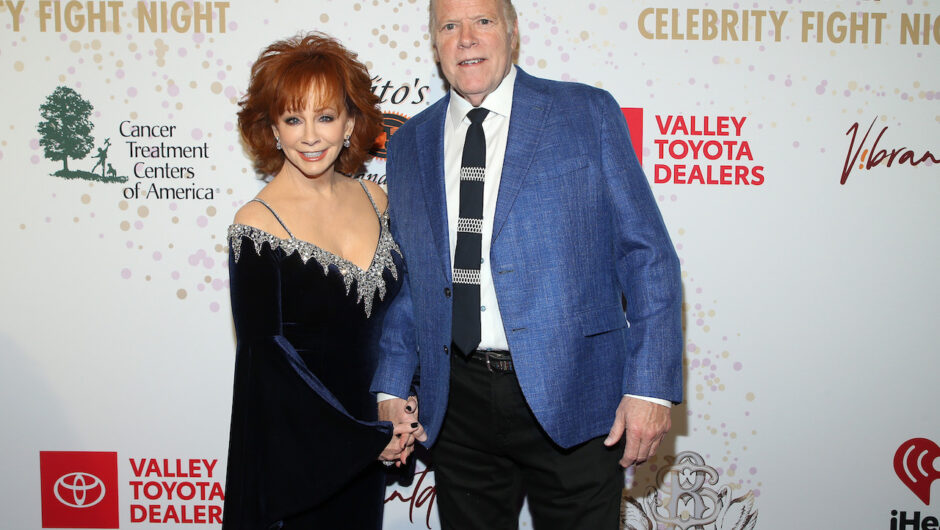 Pourquoi Reba McEntire a initialement « élude le sujet » de sa relation avec Rex Linn