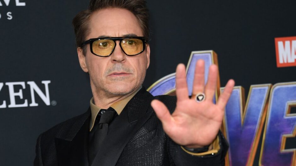 Robert Downey Jr. voulait presque que « Oh, Snap » soit le dernier mot d&rsquo;Iron Man dans « Avengers : Endgame » Robert Downey Jr. voulait presque que « Oh, Snap » soit le dernier mot d&rsquo;Iron Man dans « Avengers : Endgame »