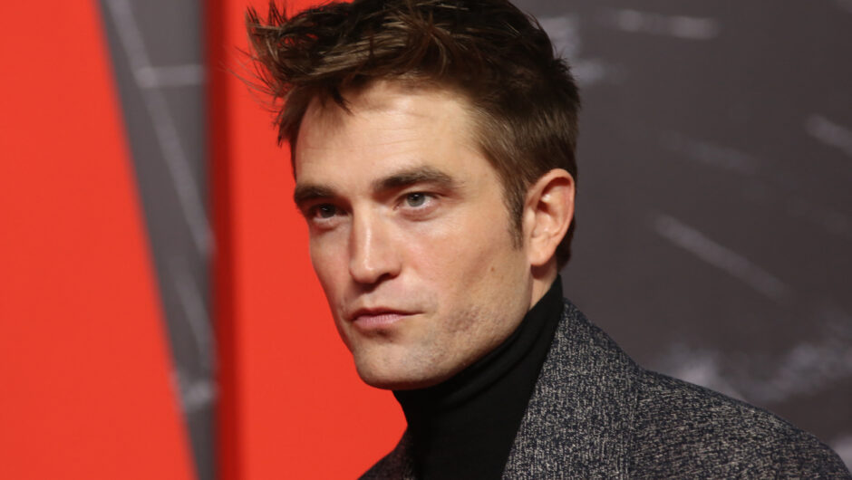 « The Batman » dépasse les 300 millions de dollars pour que Robert Pattinson n&rsquo;ait pas à se tourner vers le porno