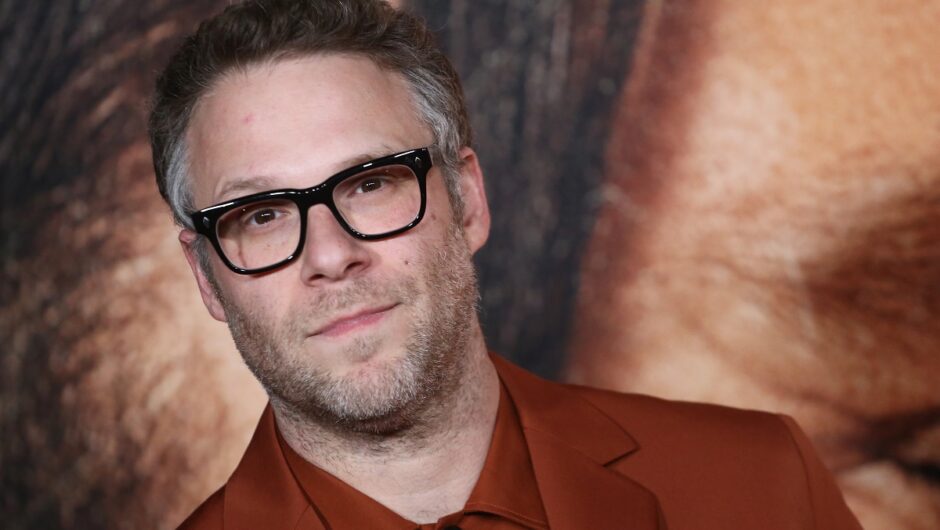 « En cloque : » Seth Rogen a suivi les conseils de Sean Connery pour une scène de sexe, puis cela s&rsquo;est terriblement retourné contre lui