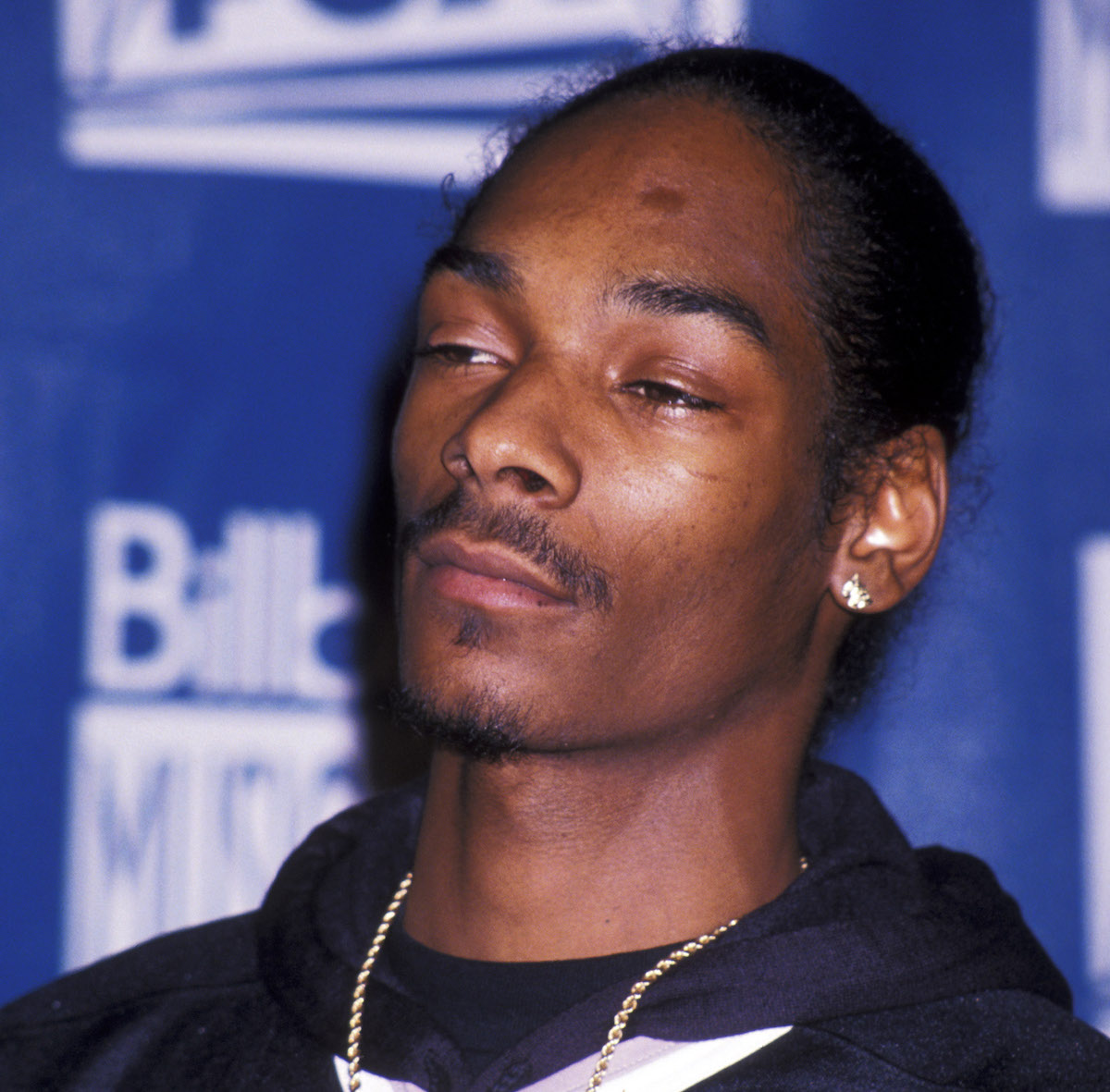 Snoop Dogg pose sur le tapis rouge des Billboard Music Awards 1993