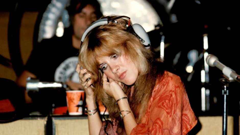 Stevie Nicks a continué à travailler dans un restaurant après avoir rejoint Fleetwood Mac