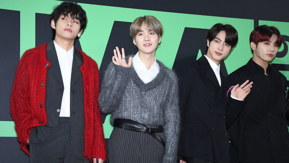 Suga de BTS porte-t-il toujours un collier de médiator de guitare ?