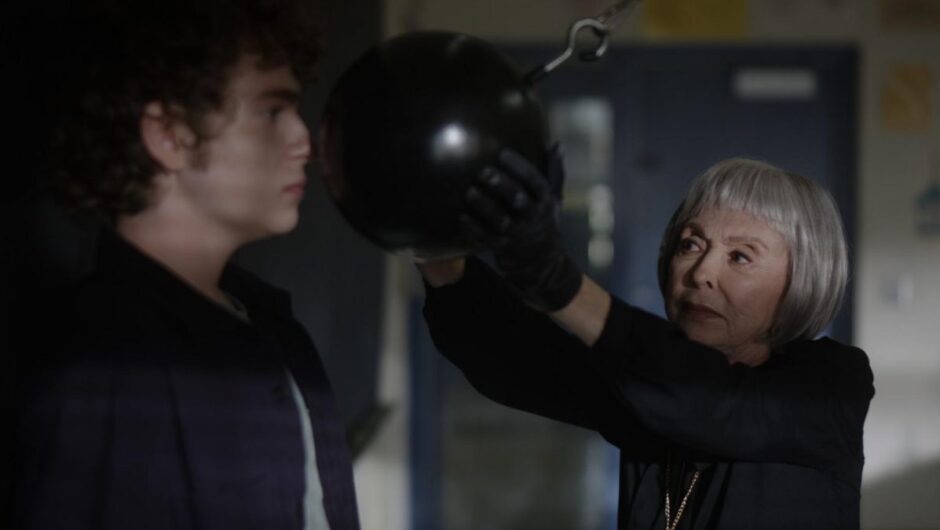 Critique du film « La farce » [SXSW 2022]: Rita Moreno La comédie noire manque de mordant