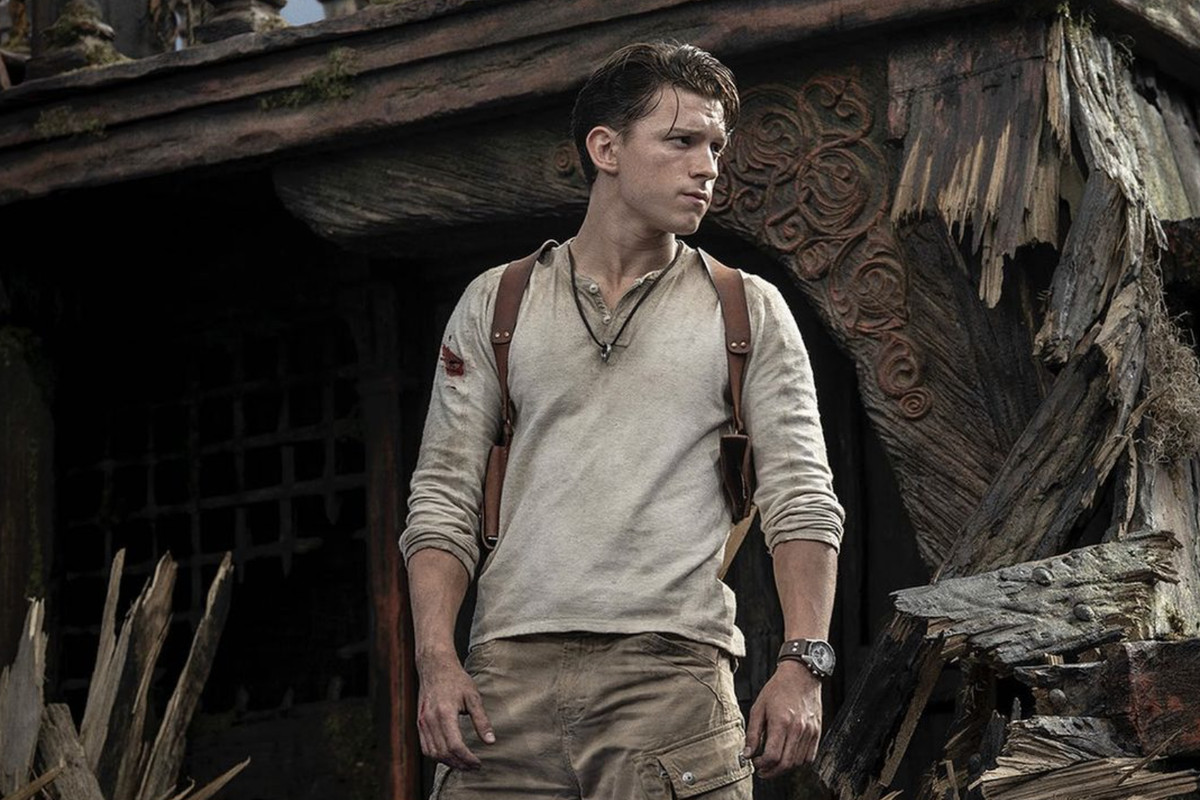 Tom Holland dans le rôle de Nathan Drake dans Uncharted, qui sortira sur Netflix et en numérique plus tard cette année.