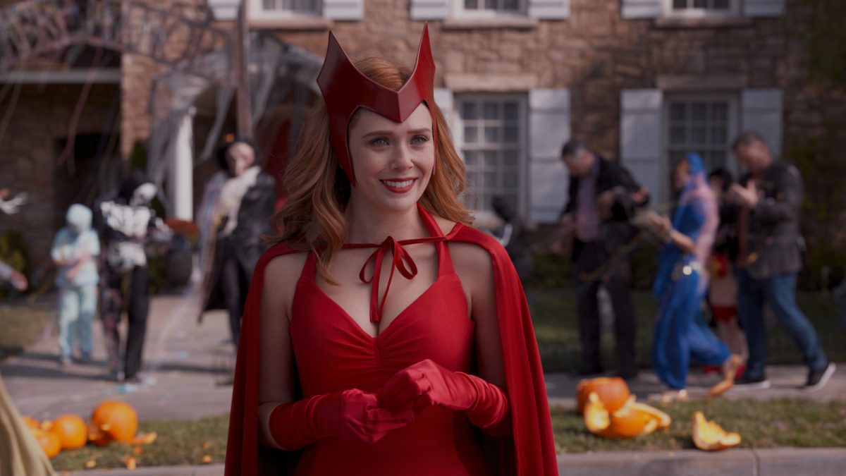 Elizabeth Olsen dans le rôle de Wanda Maximoff dans 