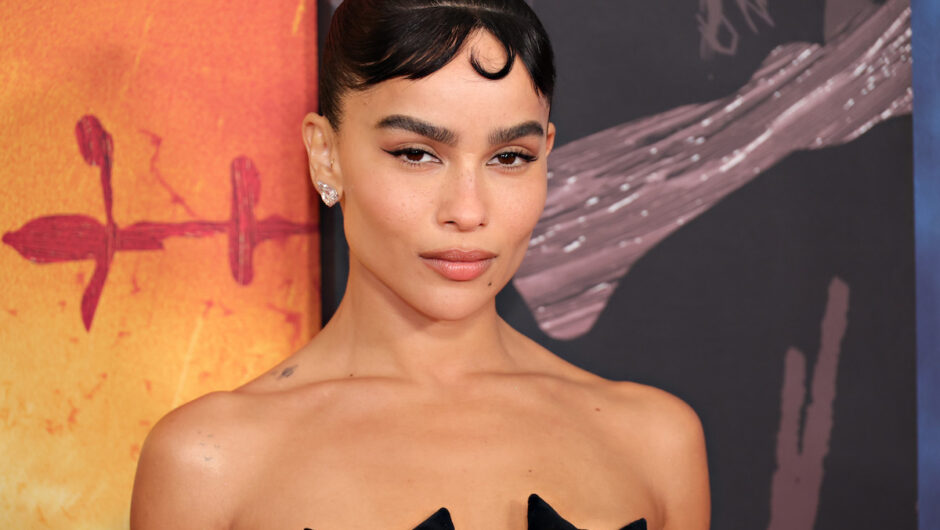 Zoë Kravitz ne pouvait pas aller aux toilettes seule dans son costume de Catwoman : « J&rsquo;étais comme une gamine de 2 ans »