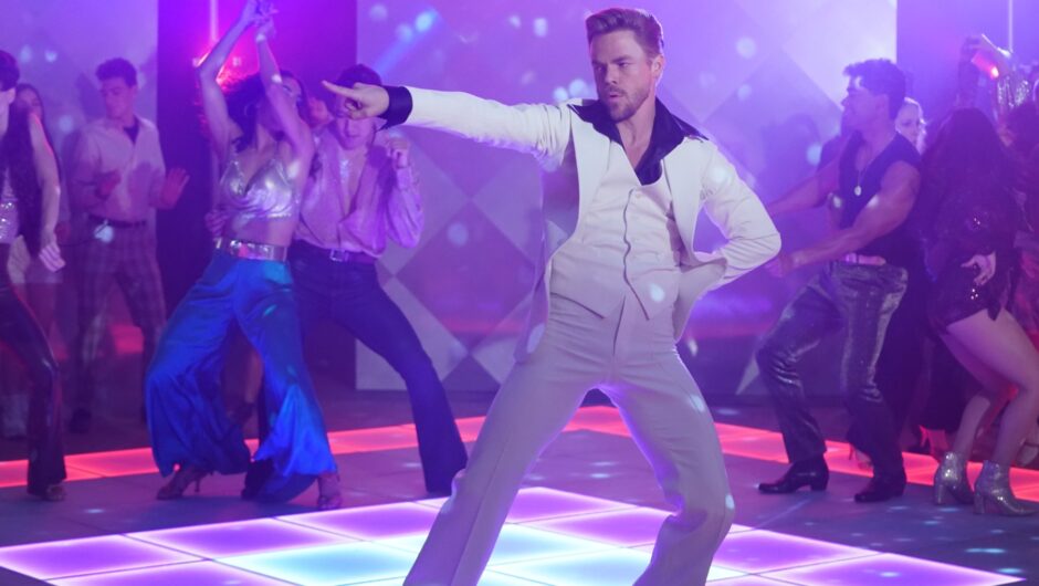 Derek Hough canalise John Travolta et Patrick Swayze dans « Step Into the Movies »