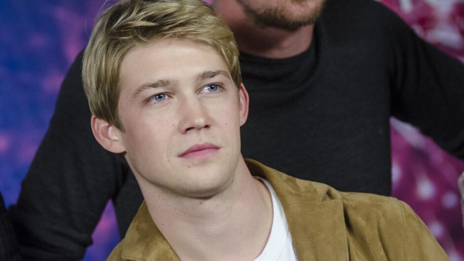 Joe Alwyn a décroché son premier rôle au cinéma tout droit sorti de l&rsquo;école de théâtre