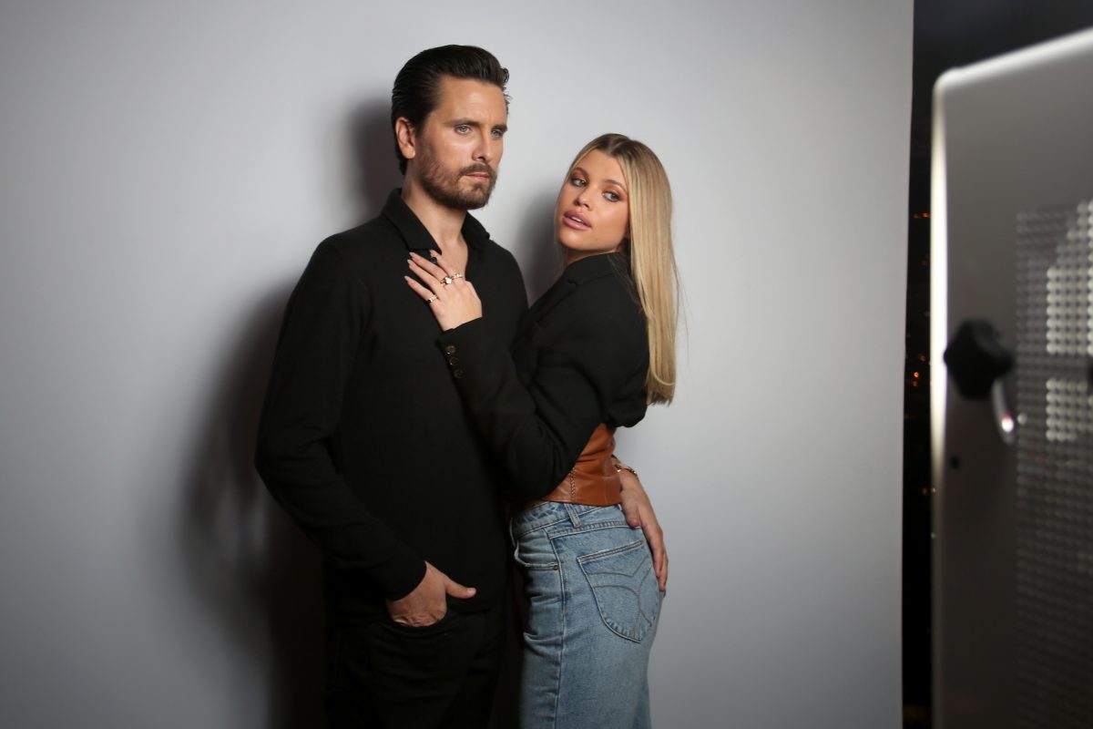 Scott Disick et Sofia Richie posent pour une photo ensemble en février 2020