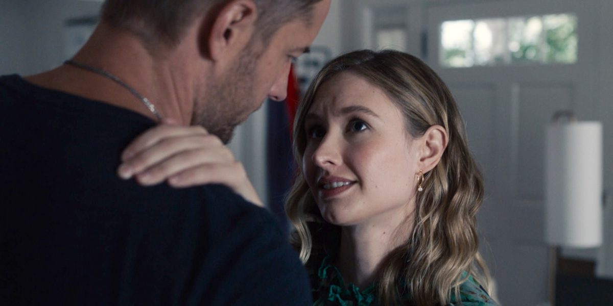 Justin Hartley et Caitlin Thompson sur le tournage de This Is Us.